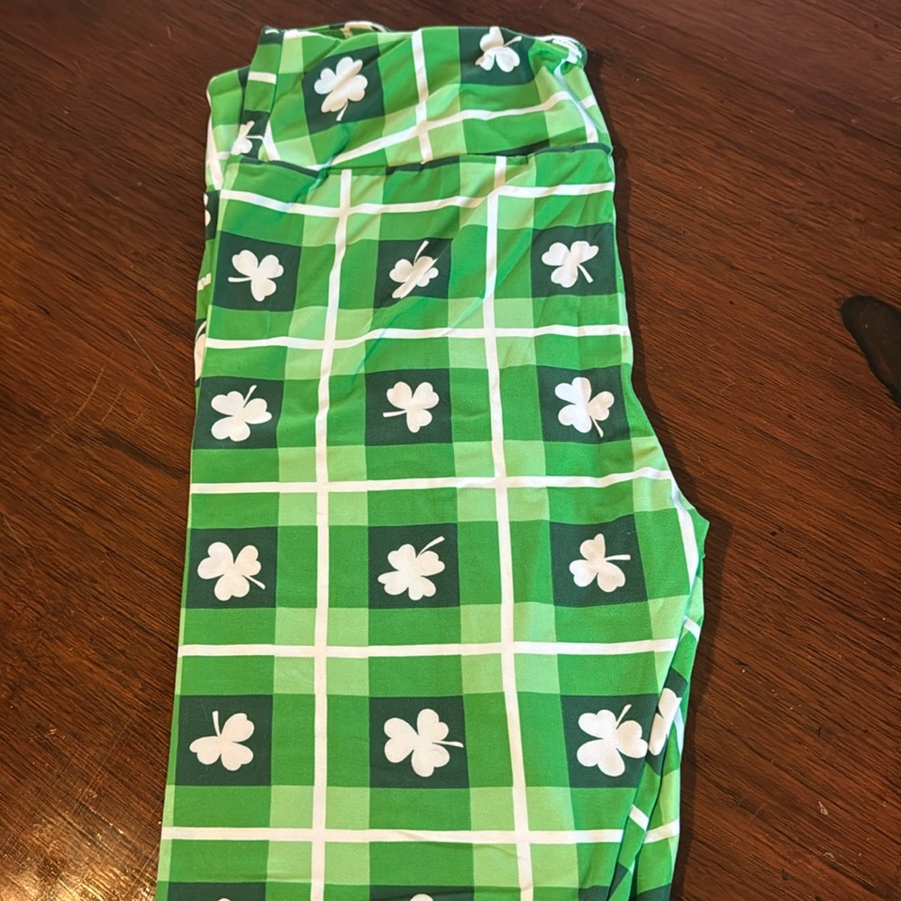 LuLaRoe Leggings Green Plaid